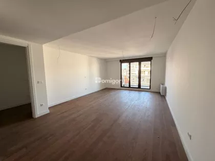 Kalenić pijaca | 4zida.rs