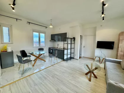 Francuska | 4zida.rs