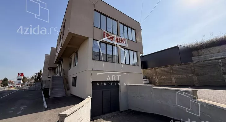 Poslovni prostor | 4zida