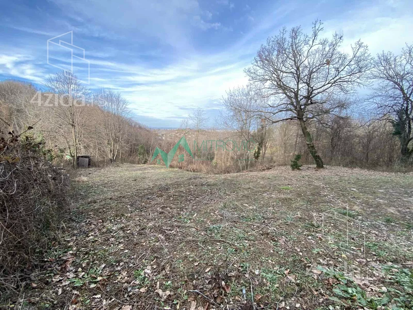 Plac | 4zida