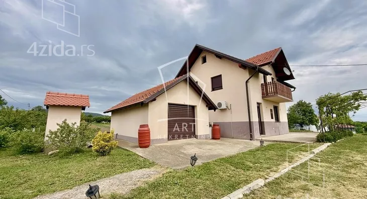 2-etažna kuća | 4zida
