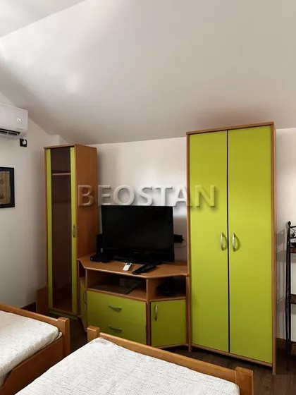 Vojvođanska | 4zida.rs