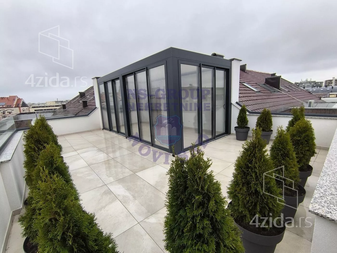 Petosoban stan | 4zida