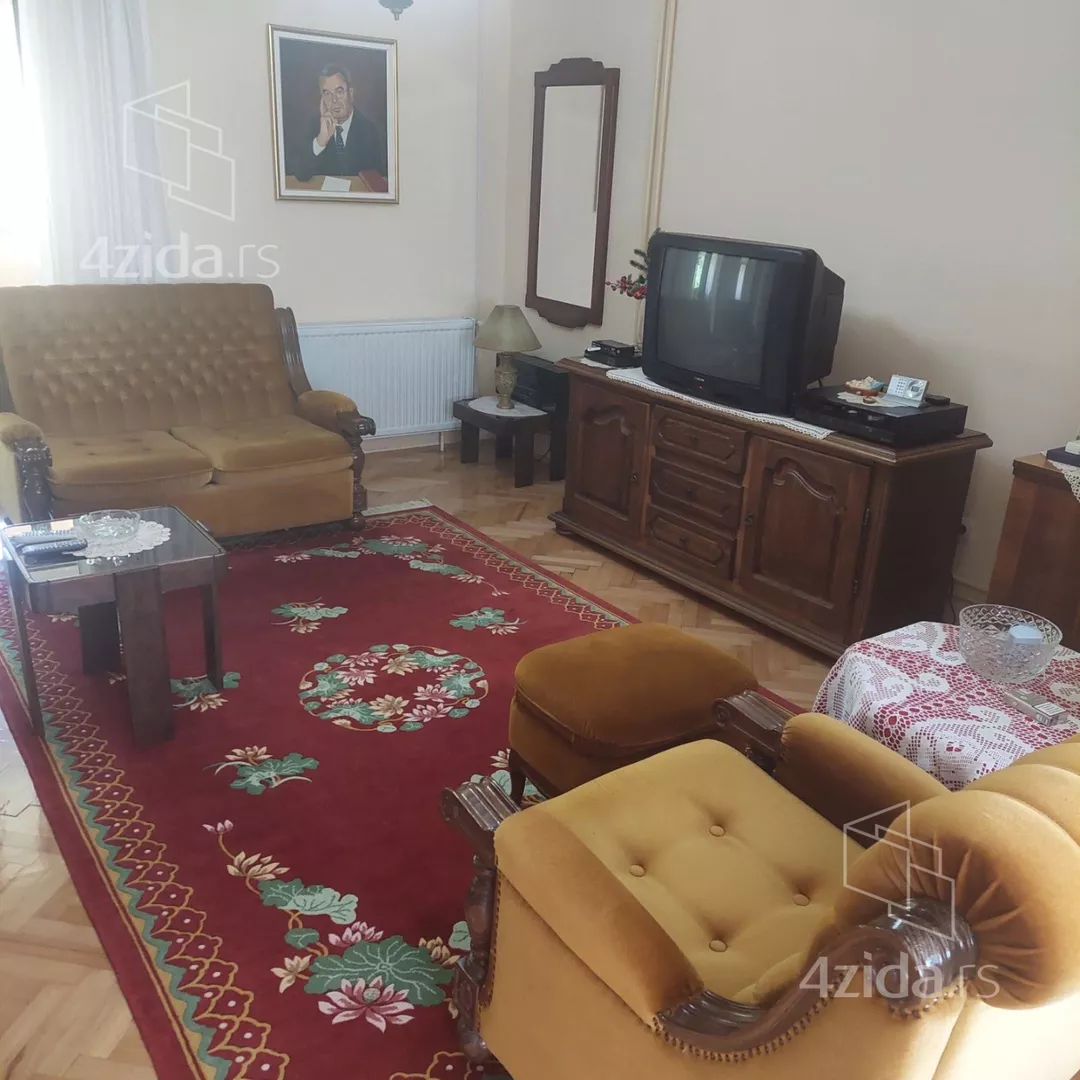 3-etažna kuća | 4zida