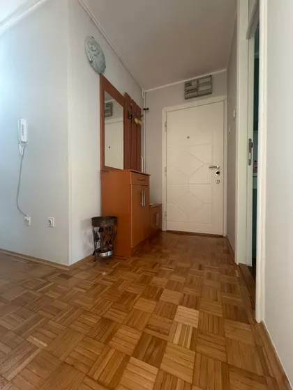 Bate Brkića | 4zida.rs