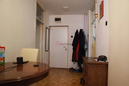 Crveni Krst Vračar | 4zida.rs