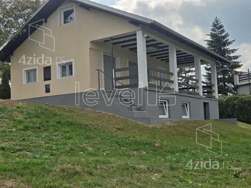 Kuća | 4zida