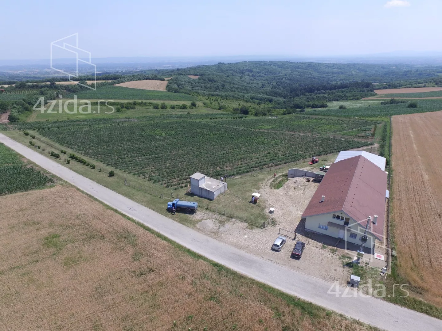 Poslovni prostor | 4zida