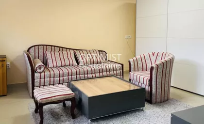 Cetinjska | 4zida.rs