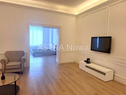 Vukov Spomenik | 4zida.rs