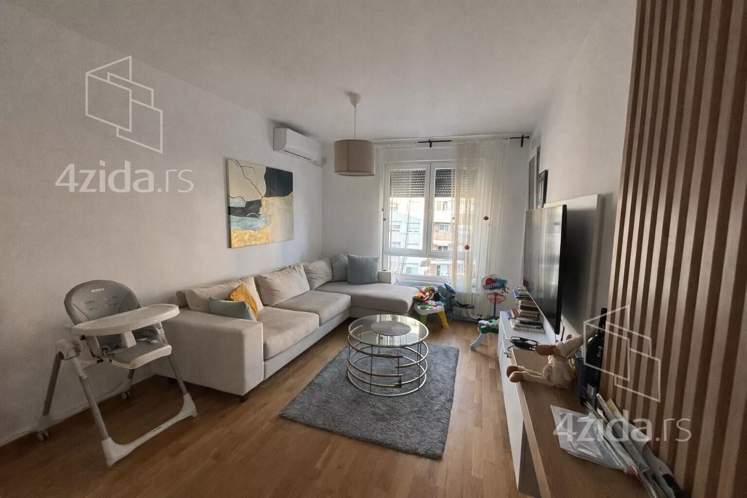 Dvoiposoban stan | 4zida