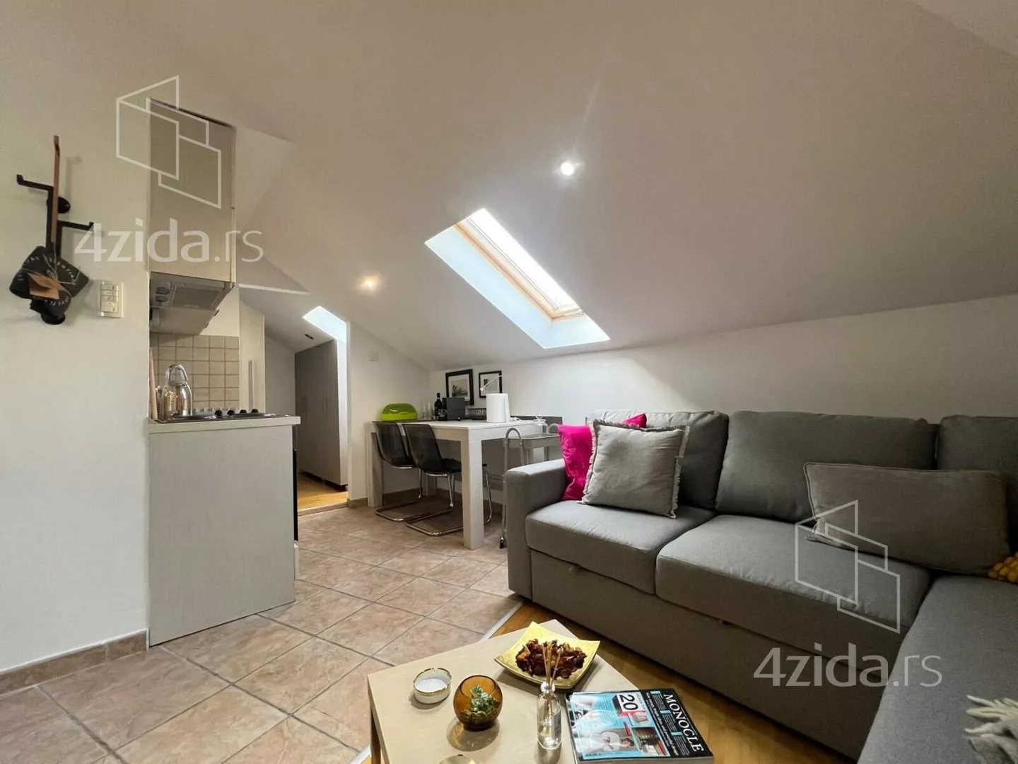 Dvoiposoban stan | 4zida