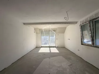 Mokroluška | 4zida.rs