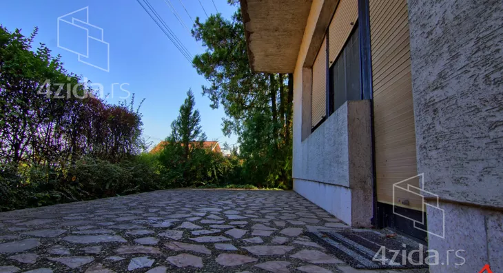 Kuća | 4zida