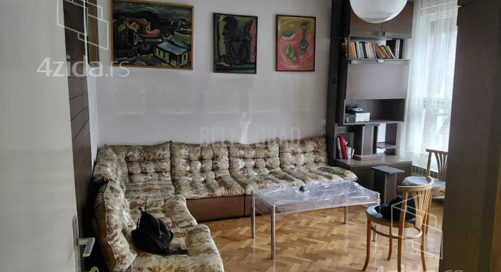 Devetosoban stan | 4zida