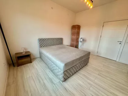 Francuska | 4zida.rs