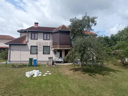Gornjomilanovačka | 4zida.rs