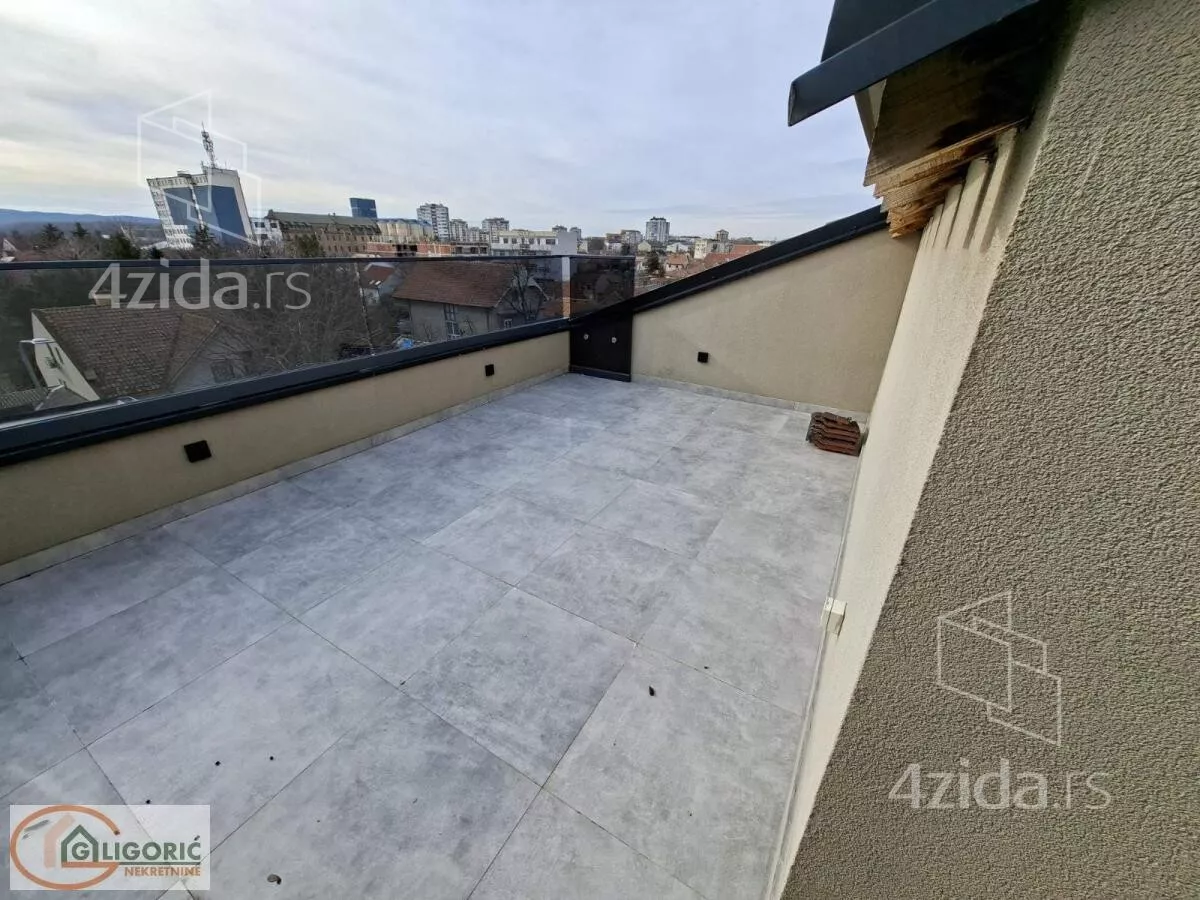 Četvorosoban stan | 4zida