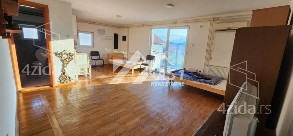 3-etažna kuća | 4zida