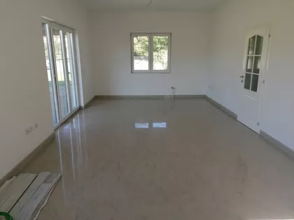 Okolne lokacije | 4zida.rs