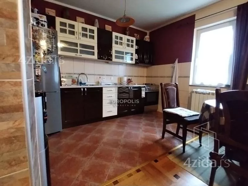 3-etažna kuća | 4zida