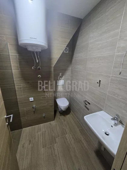 Belog narcisa | 4zida.rs