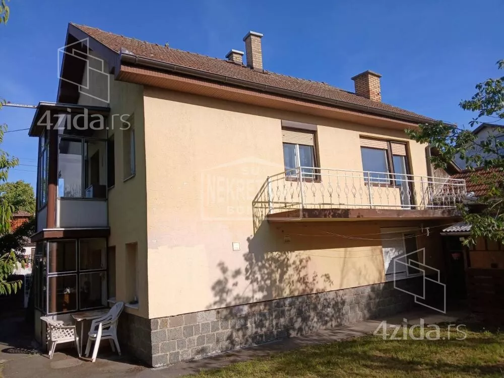 Kuća | 4zida