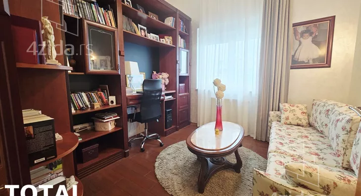 Petosoban stan | 4zida