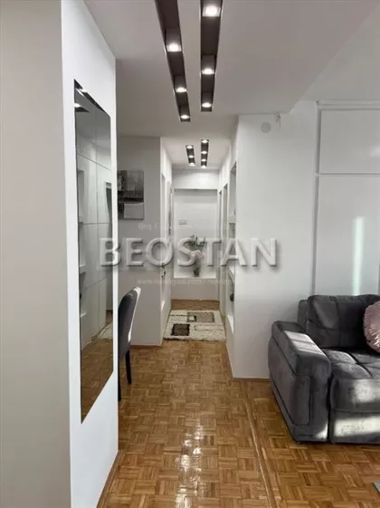 Bulevar Milutina Milankovica | 4zida.rs