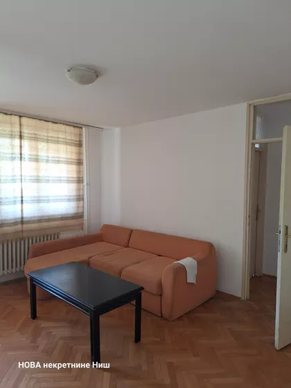 Pariske Komune 7 | 4zida.rs