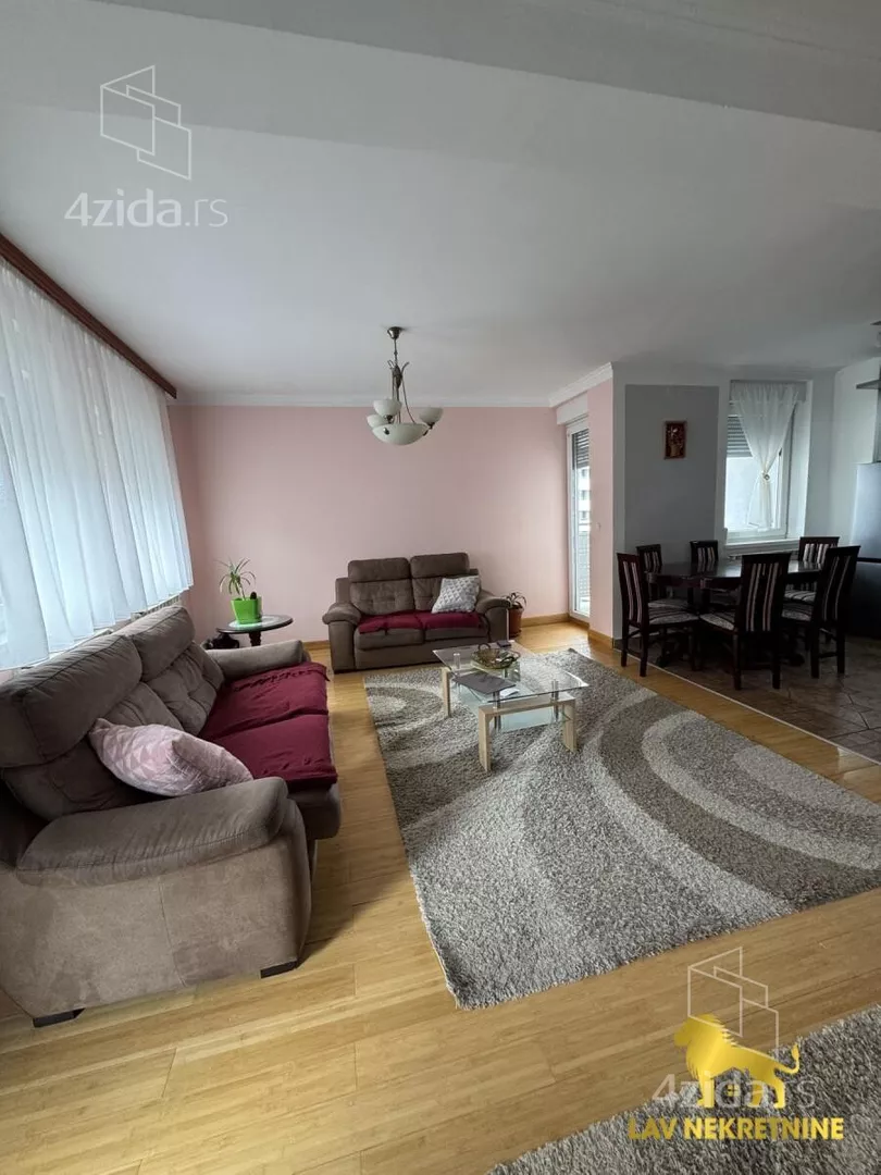 Troiposoban stan | 4zida