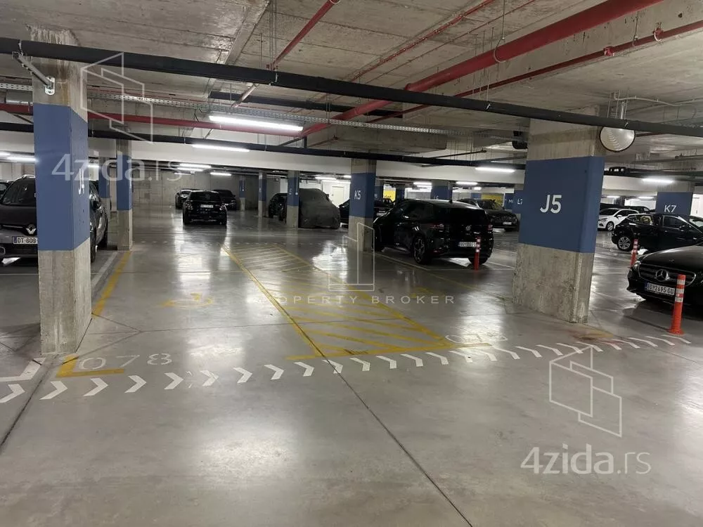 Garaža | 4zida