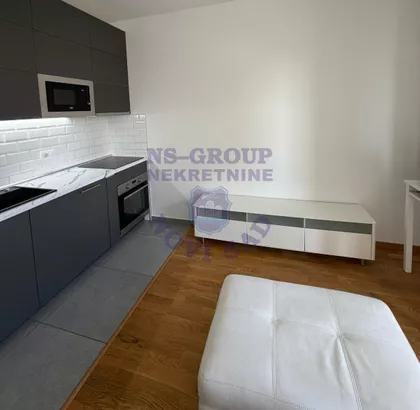 Cara Dušana | 4zida.rs