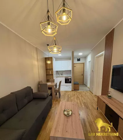 RUMENAČKI PUT | 4zida.rs