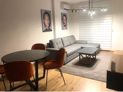 Dr Svetislava Kasapinovića | 4zida.rs