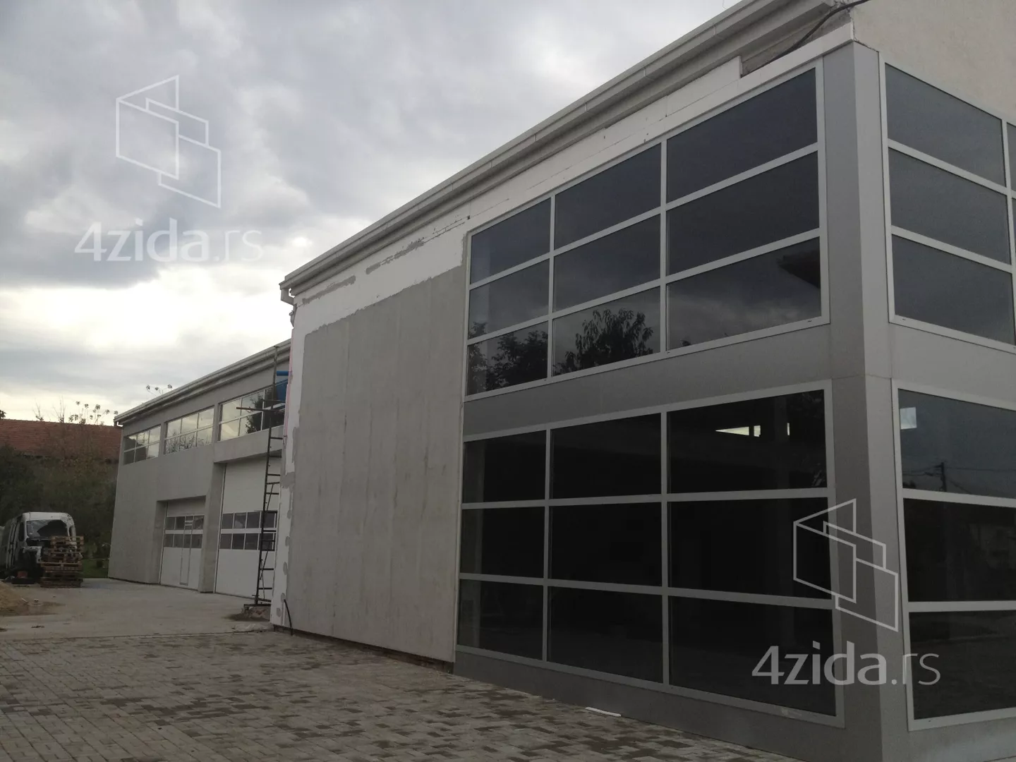 Poslovni prostor | 4zida