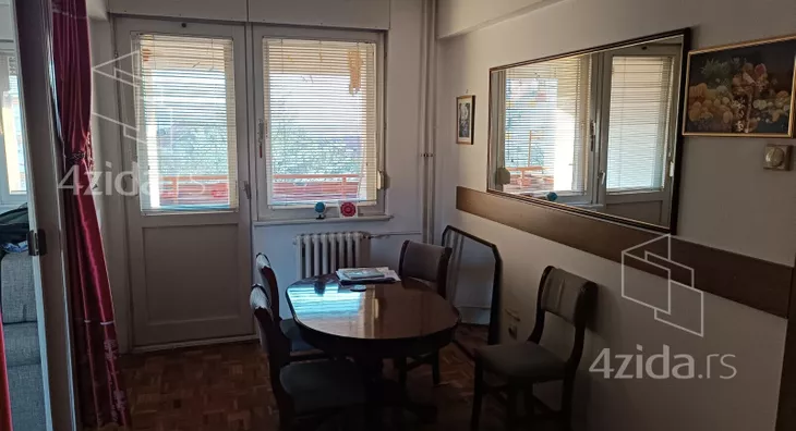 Troiposoban stan | 4zida