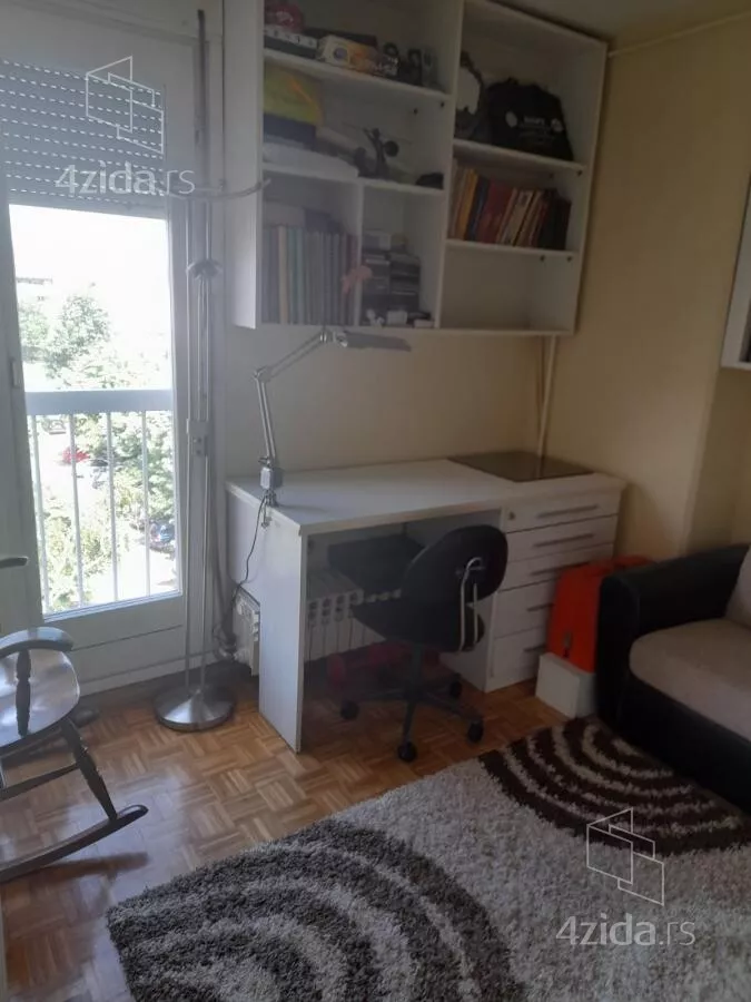 Troiposoban stan | 4zida