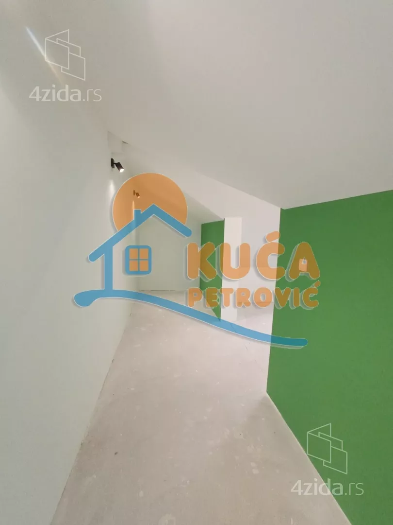 Lokal | 4zida