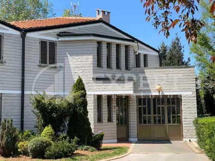 Jesenjinova | 4zida.rs