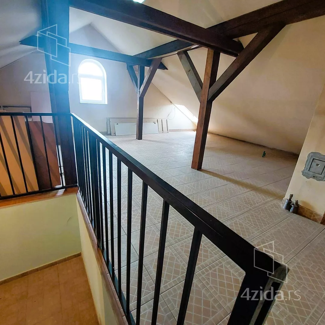 3-etažna kuća | 4zida