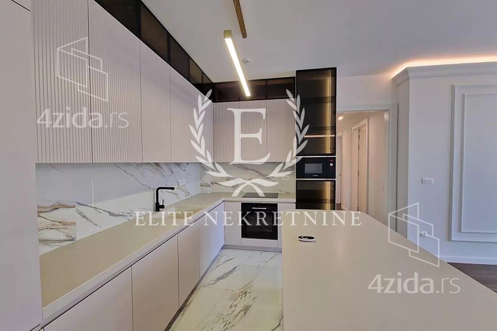 Petosoban stan | 4zida