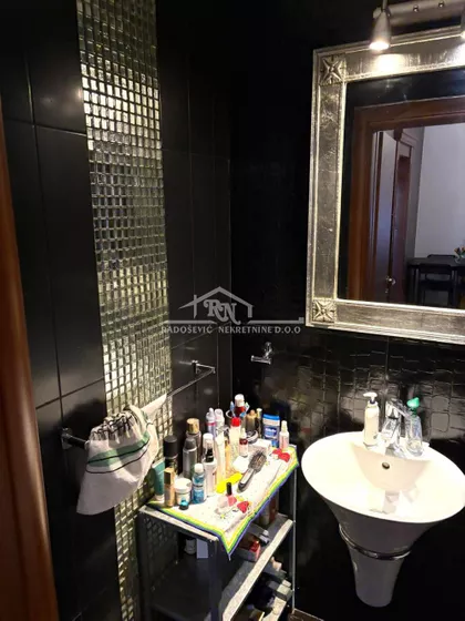 Luke Vojvodića | 4zida.rs