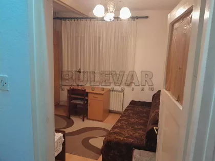 Učitelj Tasina | 4zida.rs