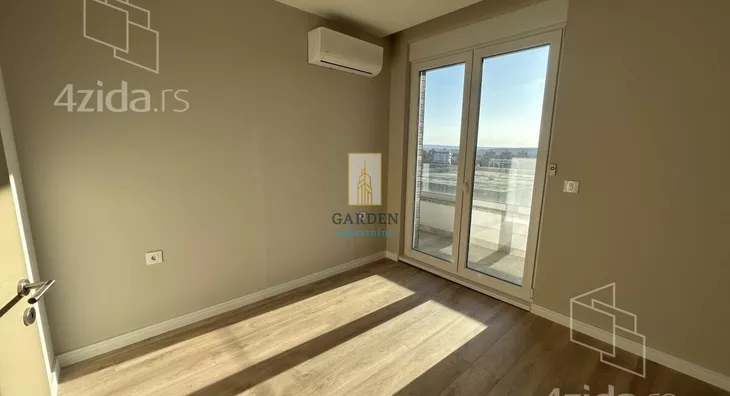 Četvoroiposoban stan | 4zida