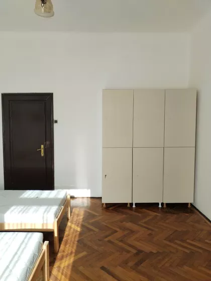 Huga Badalića 3 | 4zida.rs