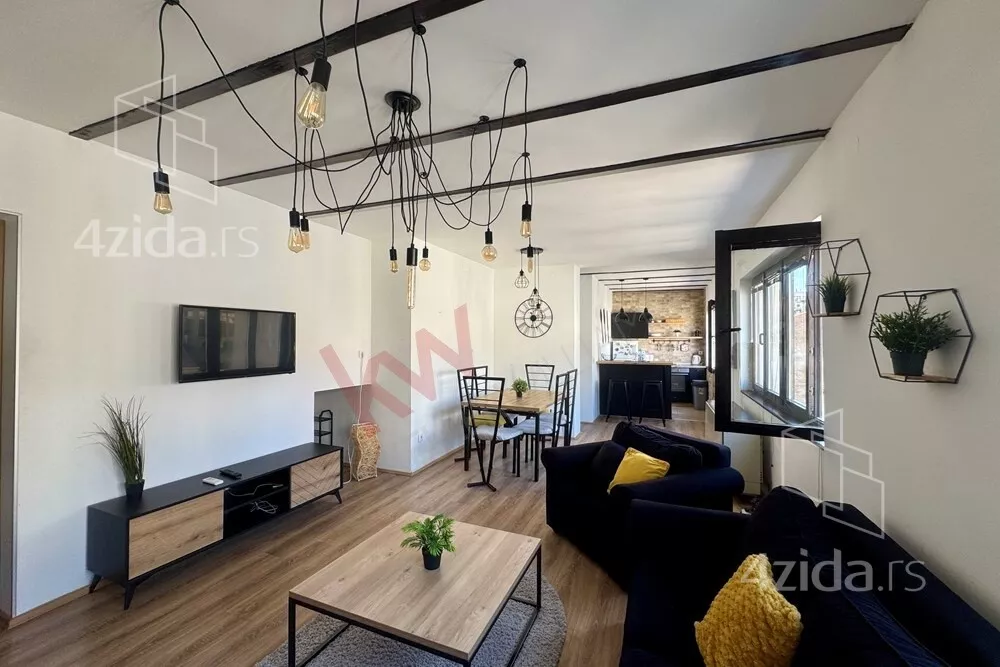 Petosoban stan | 4zida