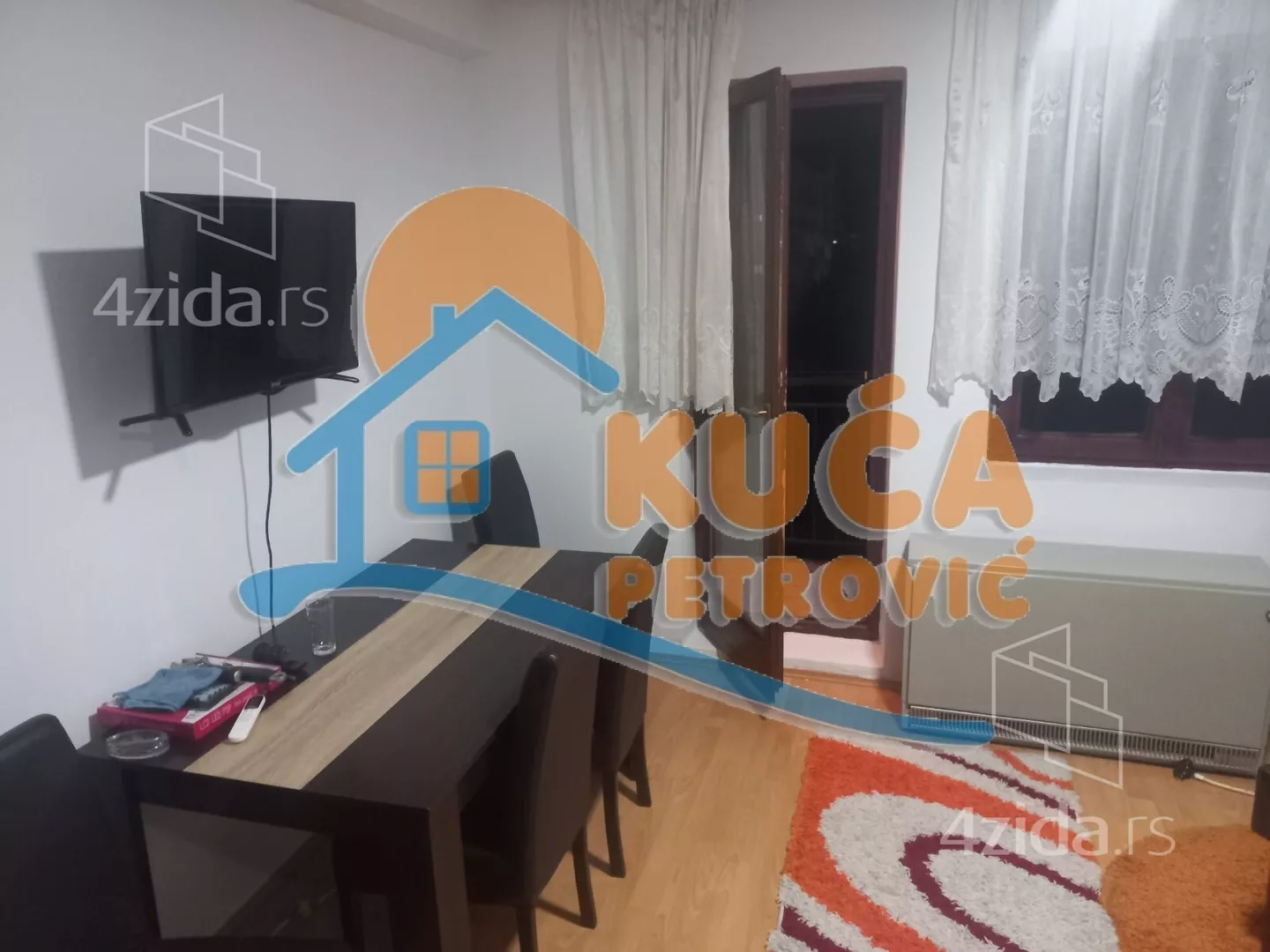 Dvoiposoban stan | 4zida