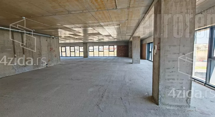 Poslovni prostor | 4zida