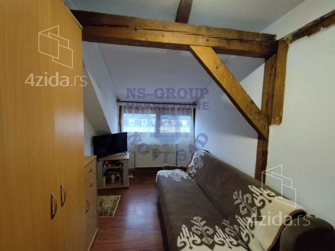 Dvoiposoban stan | 4zida